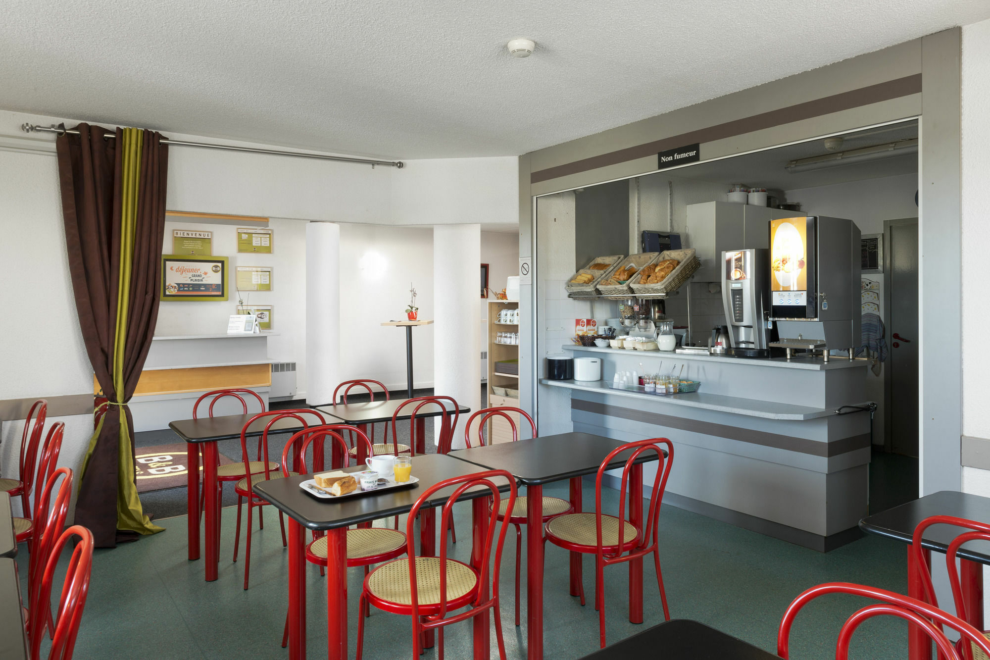 B&B Hotel Lorient Caudan Exterior foto